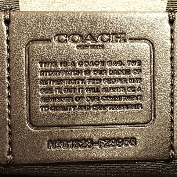 NWT COACH ZIP TOP TOTE IN SIGNATURE JACQUARD - Picture 7 of 8